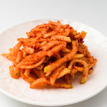 Load image into Gallery viewer, Radish Salad Kimchi 450g