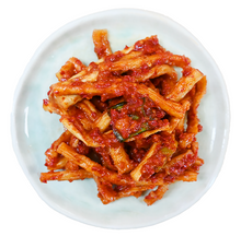 Load image into Gallery viewer, Seasoned Dried Radish 380g
